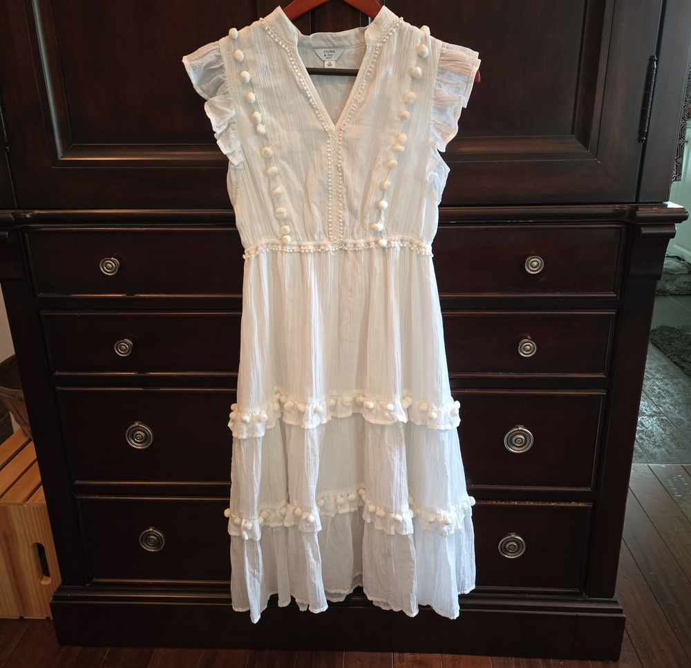 crown & ivy Girls White Pom-Pom Tiered Dress